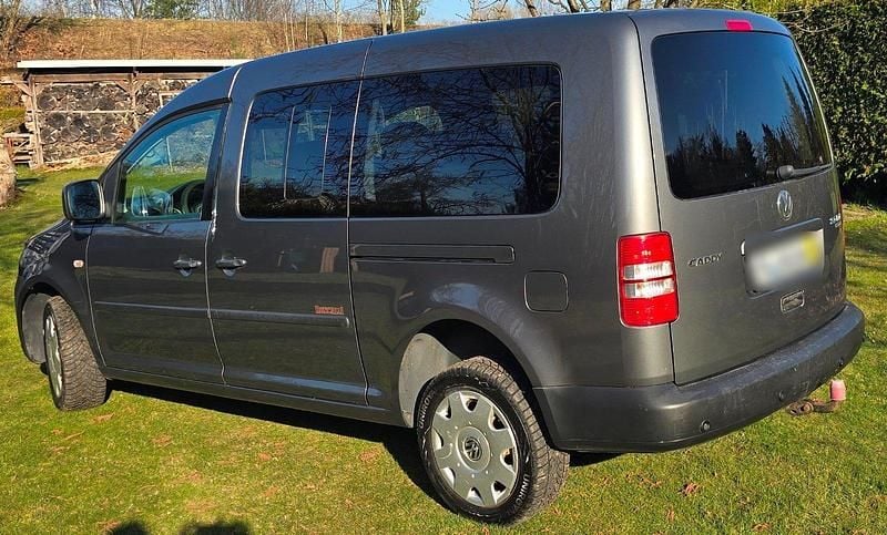 Używany VW Caddy 110 KM (80 kW) 2012 Szary Minivan