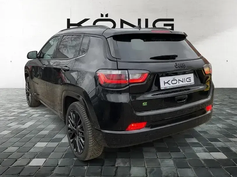Gebraucht Jeep Compass Altitude 131 PS (96 kW) 2024 Schwarz SUV