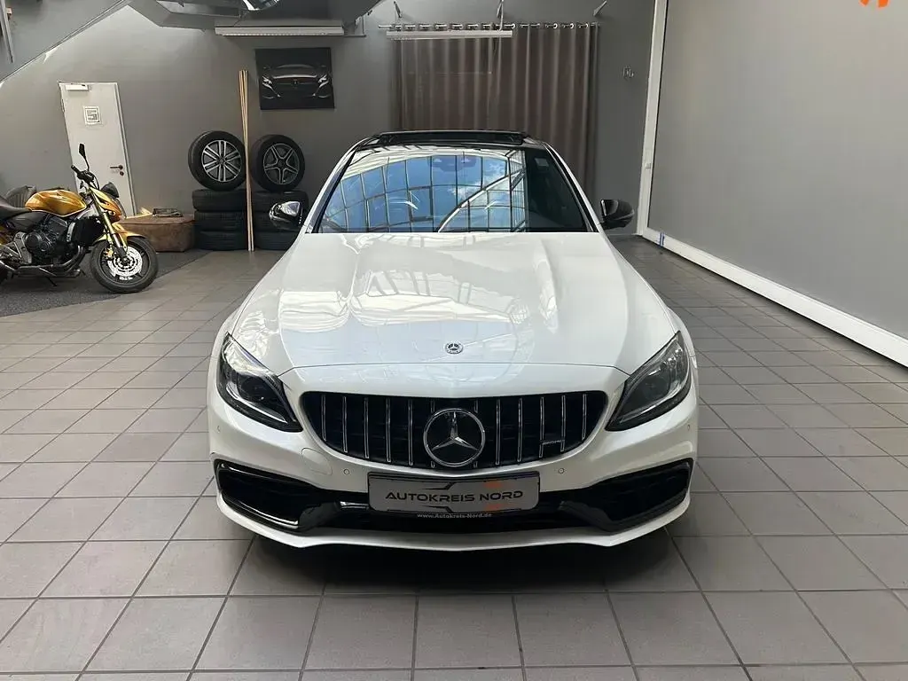 Gebraucht Mercedes C63 AMG AMG 476 PS (350 kW) 2019 Weiß Limousine