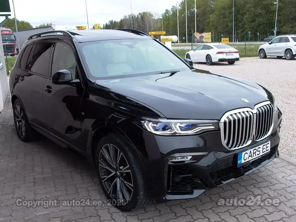 Gebraucht BMW X7 M Sport 340 PS (250 kW) 2022 Schwarz SUV