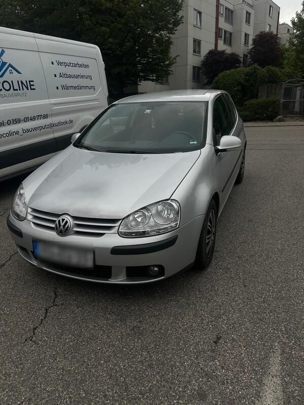 Silber Gebraucht 2006 VW Golf V Kleinwagen | 2.990 € (Etwas zu teuer) - Bild 1/4