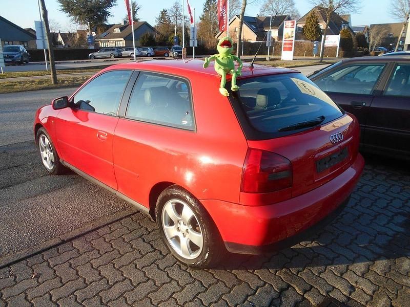Gebraucht Audi A3 Attraction 150 PS (110 kW) 1998 Rot Kleinwagen