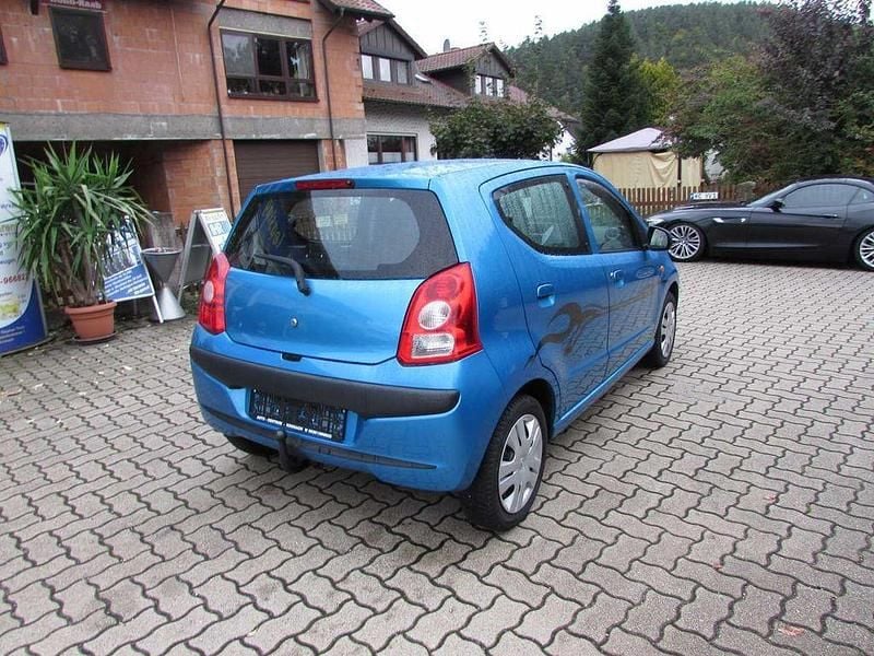 Gebraucht Nissan Pixo Acenta 68 PS (50 kW) 2012 Blau Kleinwagen