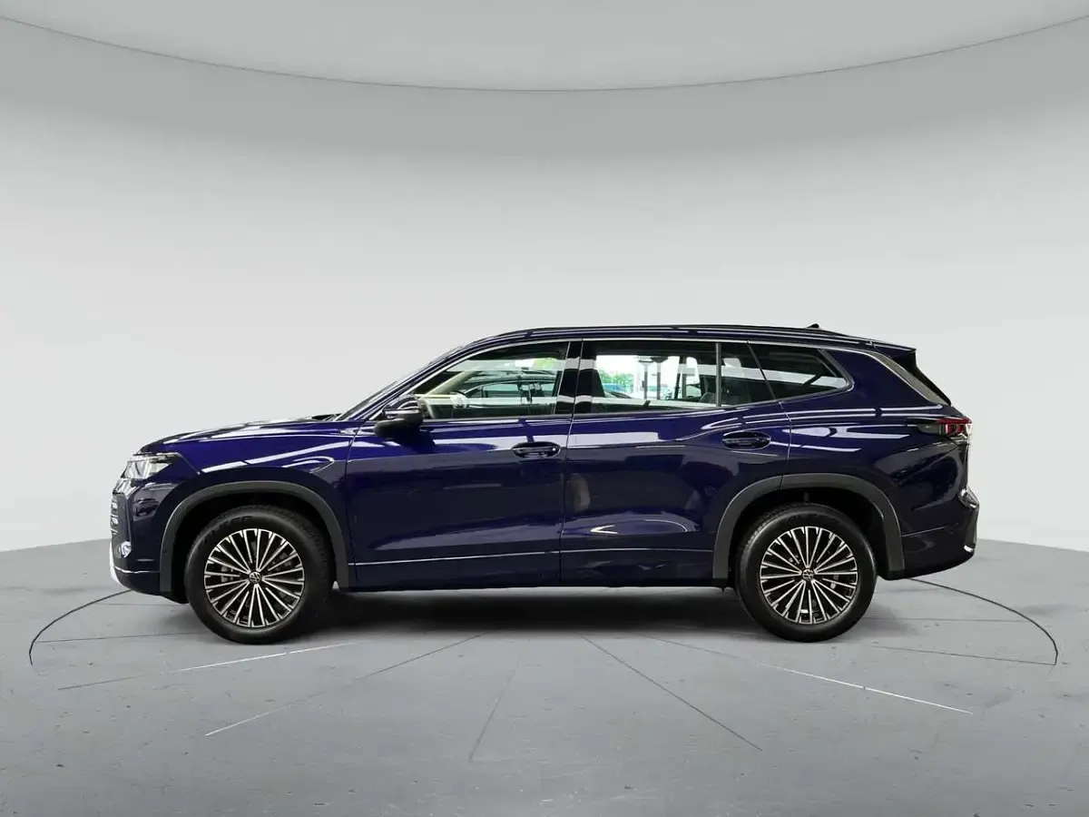 Gebraucht VW Tayron Life 150 PS (110 kW) 2025 Violett SUV