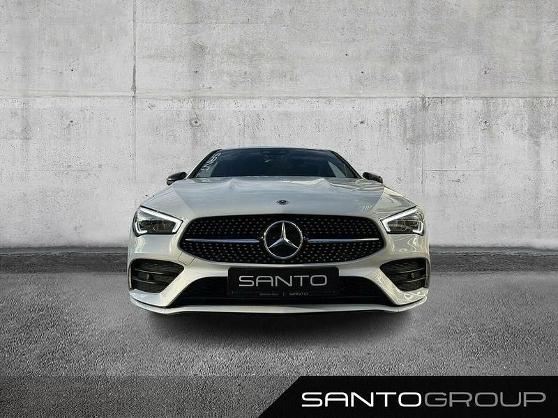 Gebraucht Mercedes CLA200 Shooting Brake AMG line 163 PS (119 kW) 2023 Weiß Kombi