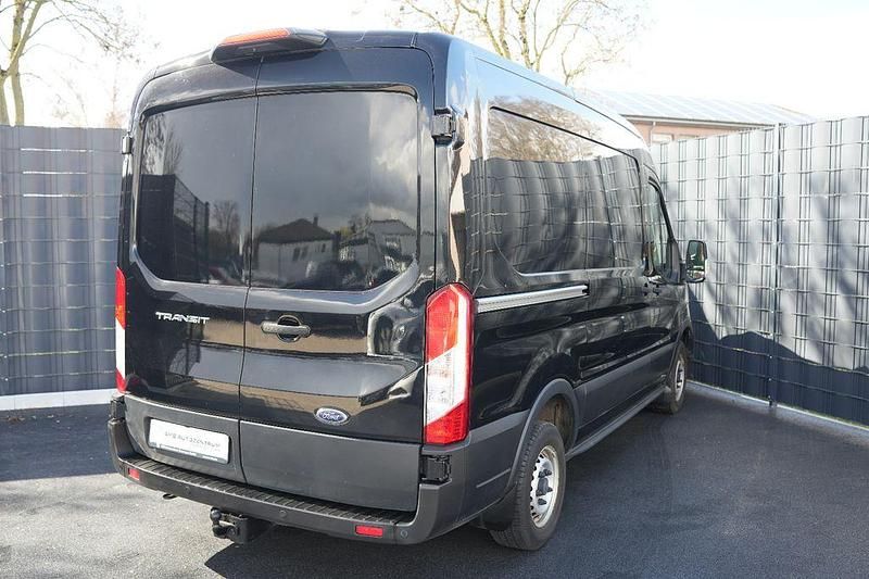 Gebraucht Ford Transit Trend 131 PS (96 kW) 2020 Schwarz Van / Kleinbus