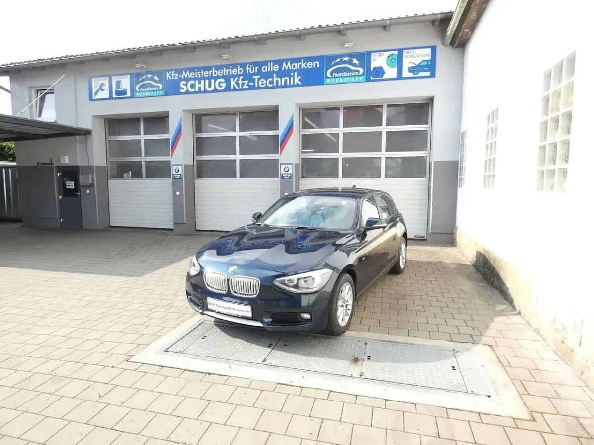 Gebraucht BMW 116 Urban Line 136 PS (100 kW) 2012 Midnight blue metallic Kleinwagen
