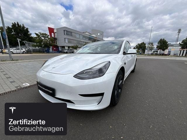 Weiß Gebraucht 2021 Tesla Model 3 RWD Limousine | 25.700 € (Fairer Preis) - Bild 1/4