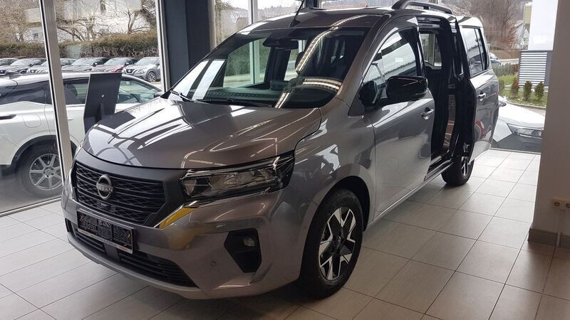 Grau Neu 2025 Nissan Townstar Tekna Van / Kleinbus | 33.490 € (Teuer) - Bild 1/4