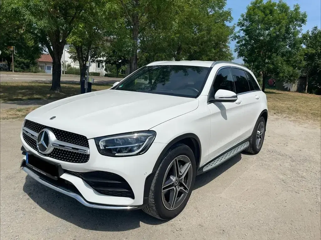 Gebraucht Mercedes GLC220 AMG line 194 PS (142 kW) 2022 Weiß SUV