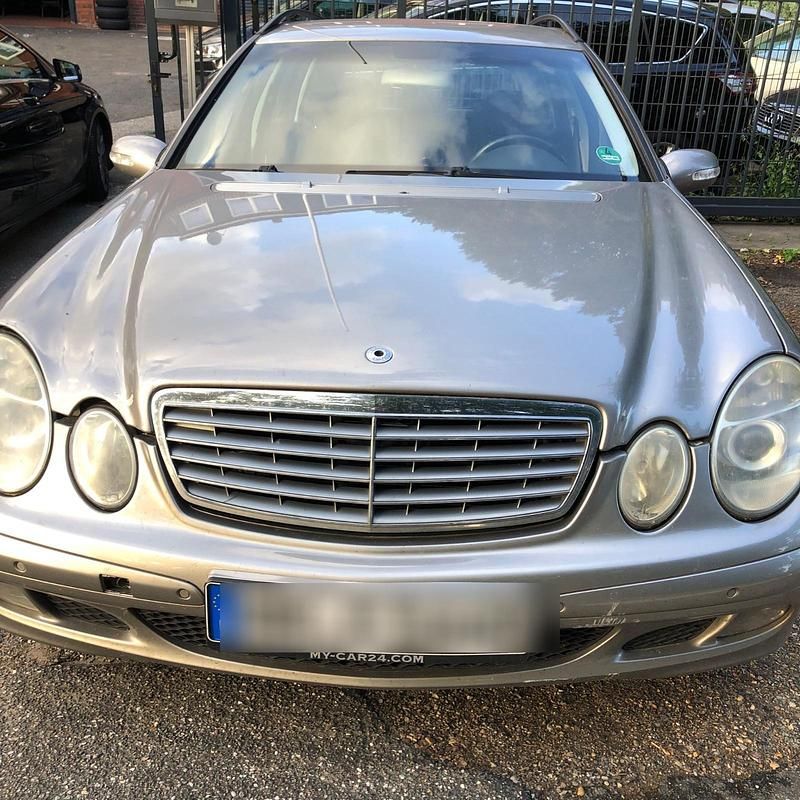 Gebraucht 2003 Mercedes E220 Kombi | 1.600 € - Bild 1/3