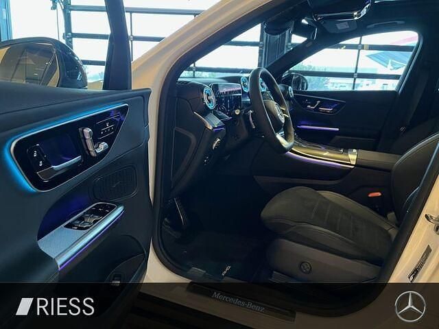 Gebraucht Mercedes GLC200 AMG 204 PS (150 kW) 2025 Weiss SUV