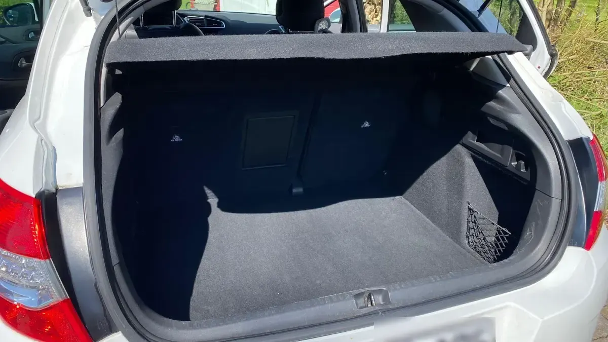 Gebraucht Citroën C4 120 PS (88 kW) 2012 Weiß Limousine
