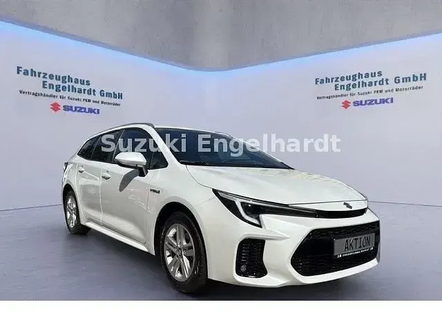 Gebraucht Suzuki Swace Comfort+ 140 PS (102 kW) 2023 Weiß Kombi