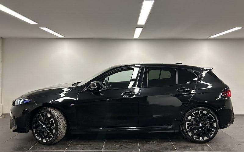 Gebraucht BMW M135 Efficient Dynamics 300 PS (220 kW) 2025 Schwarz Kleinwagen