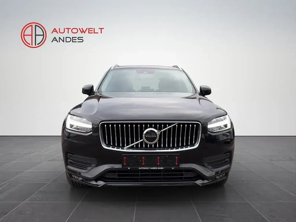 Gebraucht Volvo XC90 Momentum 235 PS (172 kW) 2020 Schwarz SUV
