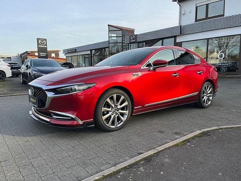 Gebraucht Mazda 3 Selection 162 PS (119 kW) 2019 Rot Limousine