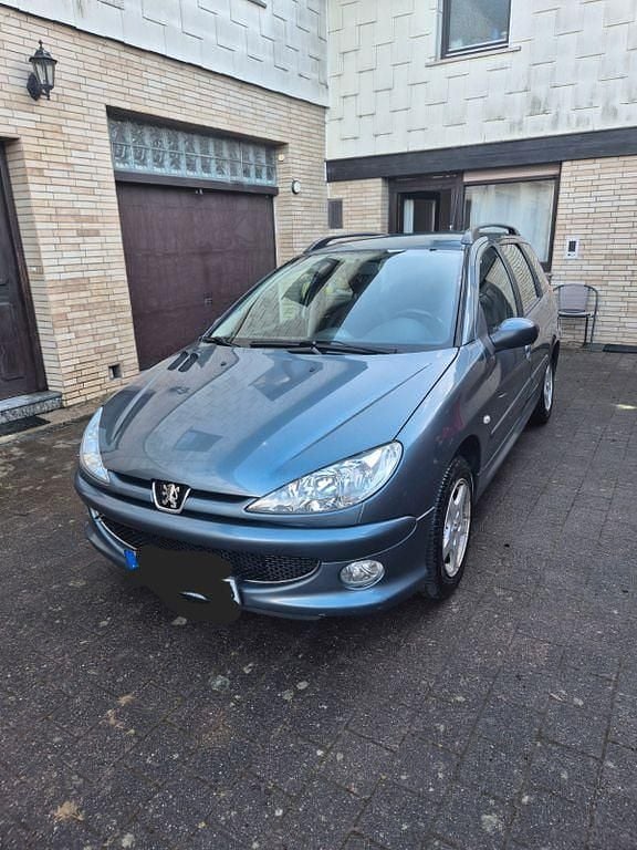 Gebraucht Peugeot 206 75 PS (55 kW) 2006 Grün Limousine