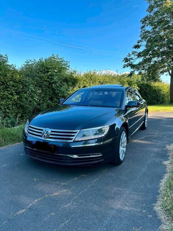 Grau Gebraucht 2012 VW Phaeton Exclusive Limousine | 9.000 € (Superpreis) - Bild 1/4