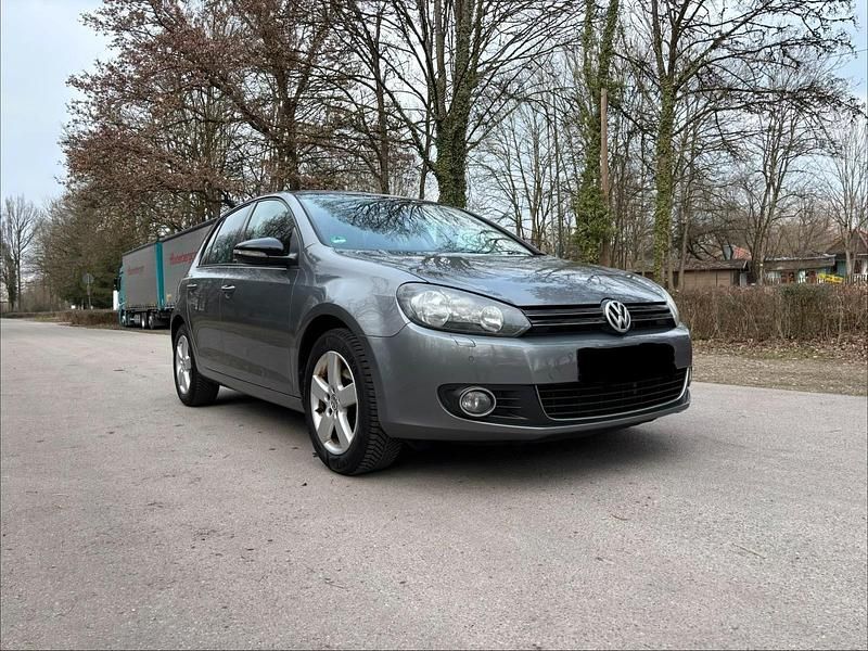 Gebraucht VW Golf VI 80 PS (58 kW) 2011 Grau Kleinwagen