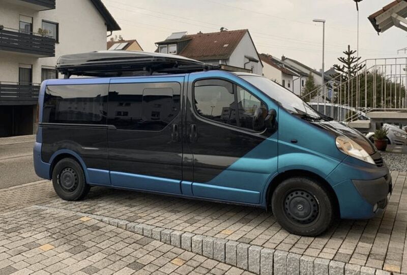 Gebraucht Opel Vivaro 114 PS (83 kW) 2014 Blau Van / Kleinbus
