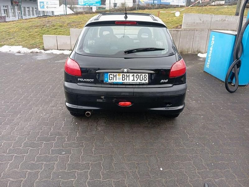 Gebraucht Peugeot 206 75 PS (55 kW) 2002 Schwarz Limousine