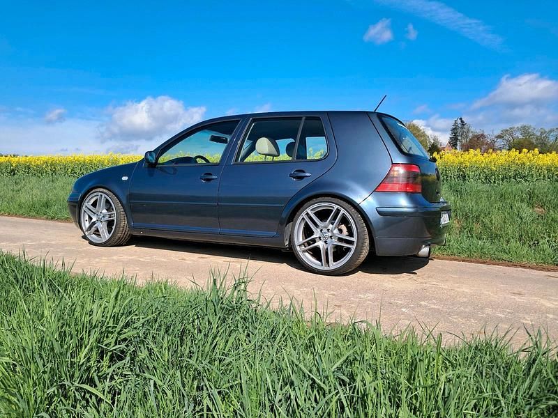 Grau Gebraucht 1999 VW Golf IV Limousine | 5.499 € (Teuer) - Bild 1/4