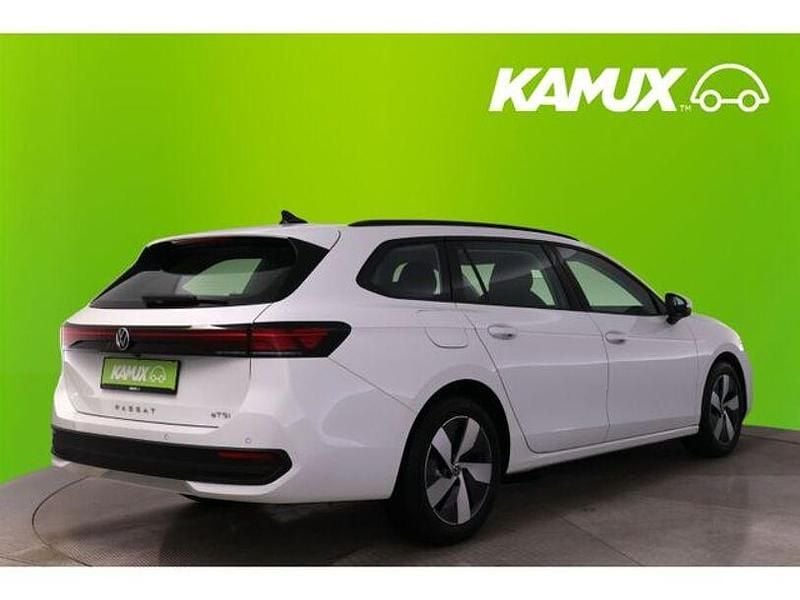 Second-hand VW Passat 150 CP (110 kW) 2025 Alb Break