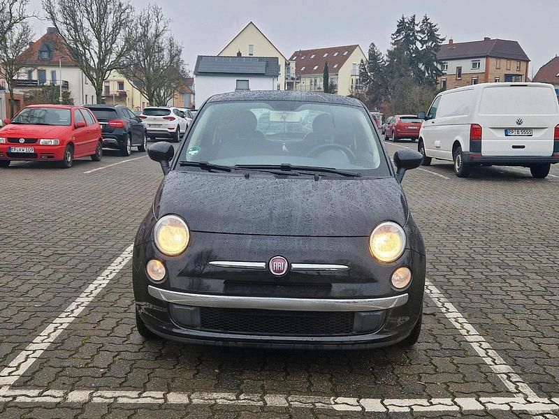 Gebraucht Fiat 500 70 PS (51 kW) 2009 Schwarz Kleinwagen