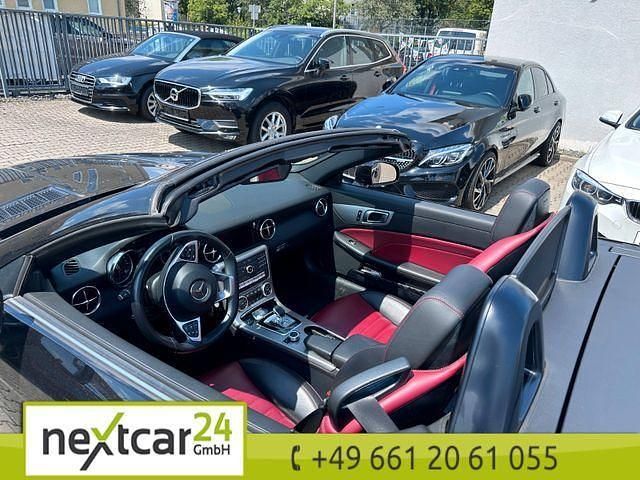 Gebraucht Mercedes SLC300 245 PS (180 kW) 2016 Black metallic Cabrio