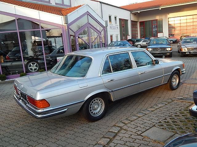Gebraucht Mercedes 450 286 PS (210 kW) 1980 Silber metallic Limousine