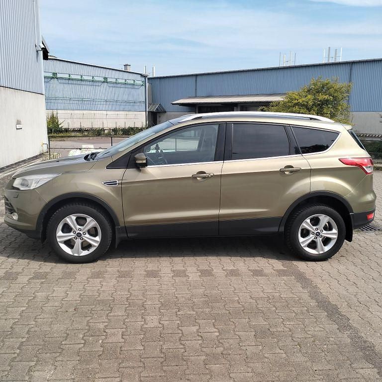 Braun Gebraucht 2014 Ford Kuga Trend SUV | 10.200 € (Superpreis) - Bild 1/4