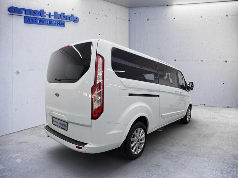 Usado Ford Tourneo Custom Titanium 185 HP (136 kW) 2021 Van