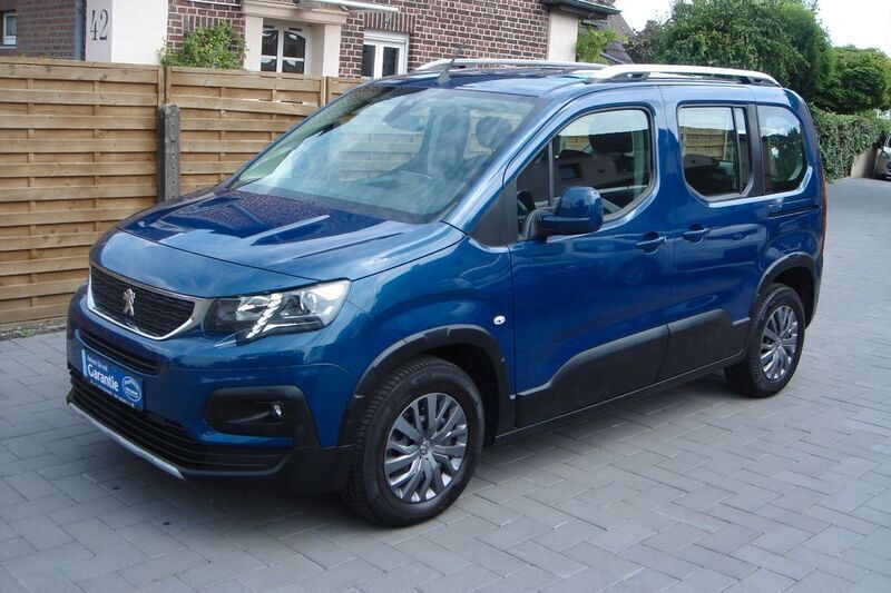 Blau Gebraucht 2020 Peugeot Rifter Allure Van / Kleinbus | 17.980 € (Superpreis) - Bild 1/4