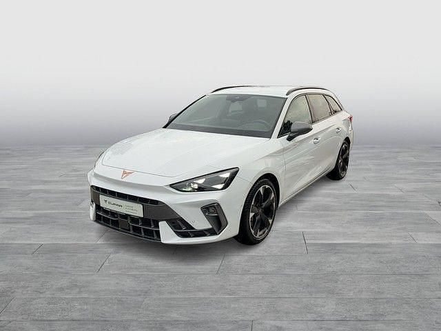 Weiß Gebraucht 2025 Cupra Leon Limousine | 31.977 € (Fairer Preis) - Bild 1/4