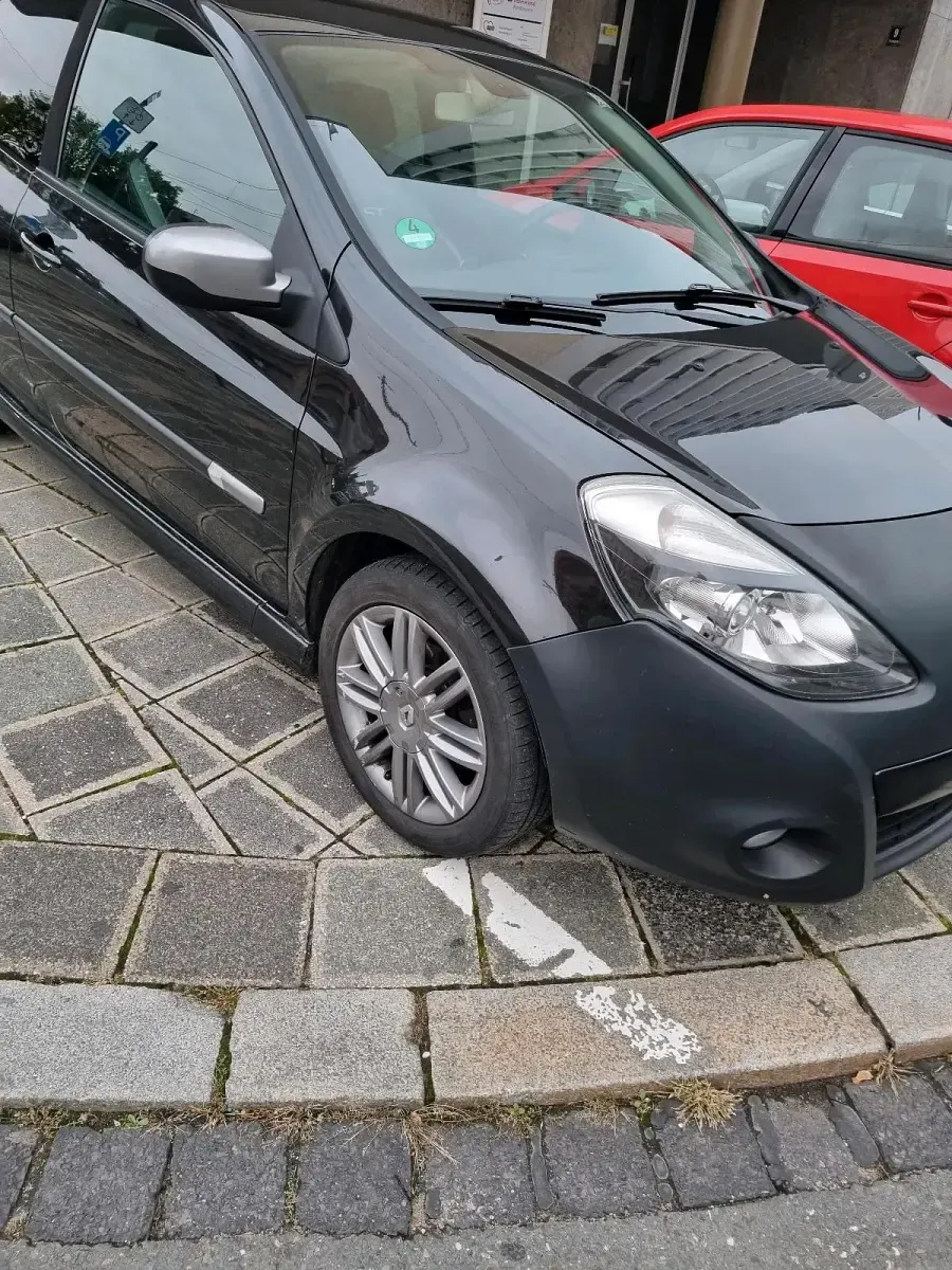 Gebraucht Renault Clio III GT 126 PS (92 kW) 2010 Schwarz Kleinwagen