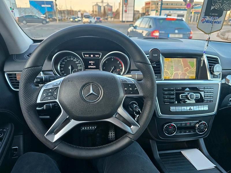 Gebraucht Mercedes ML350 258 PS (189 kW) 2012 Schwarz SUV