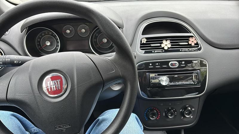 Gebraucht Fiat Punto 69 PS (50 kW) 2015 Blau Kleinwagen