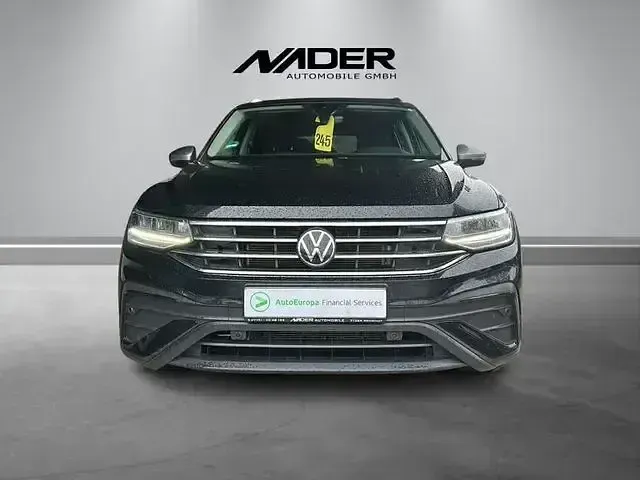 Gebraucht VW Tiguan Allspace Move 190 PS (139 kW) 2023 Schwarz SUV