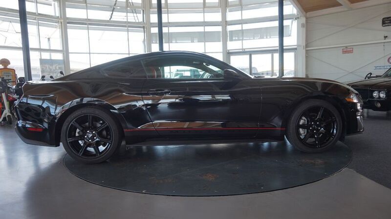 Second-hand Ford Mustang 314 CP (230 kW) 2019 Negru Coupe