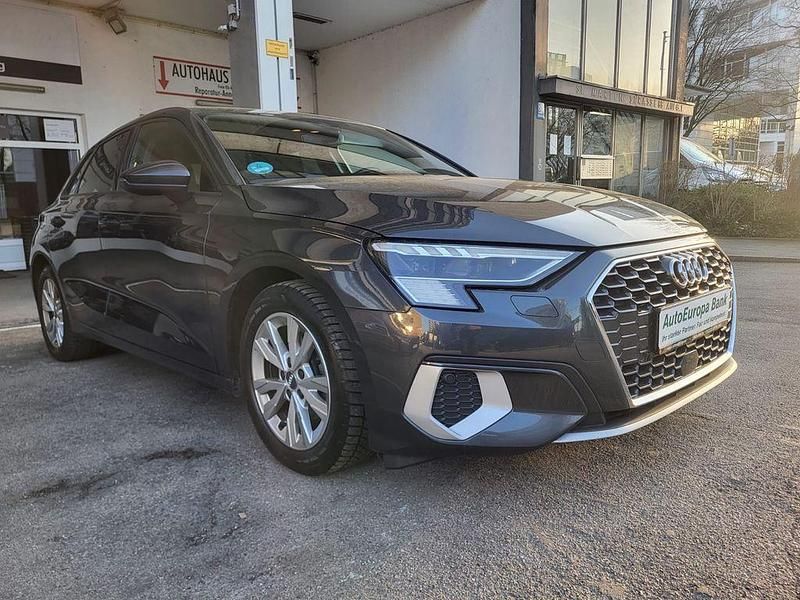 Gebraucht Audi A3 Advanced 150 PS (110 kW) 2022 Grau Limousine