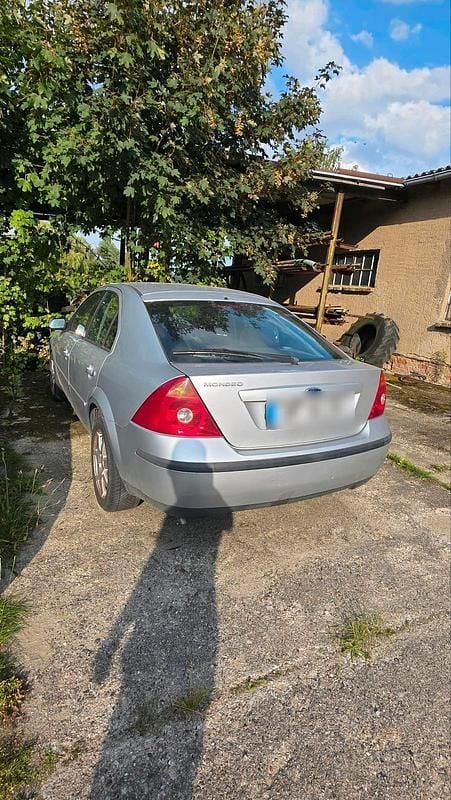 Silber Gebraucht 2001 Ford Mondeo Limousine | 500 € (Guter Preis) - Bild 1/4