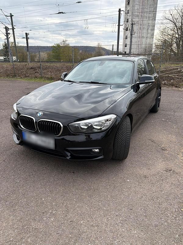 Gebraucht BMW 116 109 PS (80 kW) 2016 Schwarz Kleinwagen