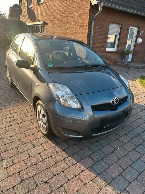 Blau Gebraucht 2009 Toyota Yaris Kleinwagen | 3.650 € (Fairer Preis) - Bild 1/4