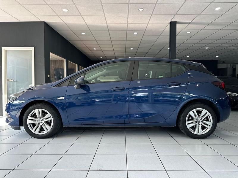 Gebraucht Opel Astra Edition 131 PS (96 kW) 2021 Blau Limousine