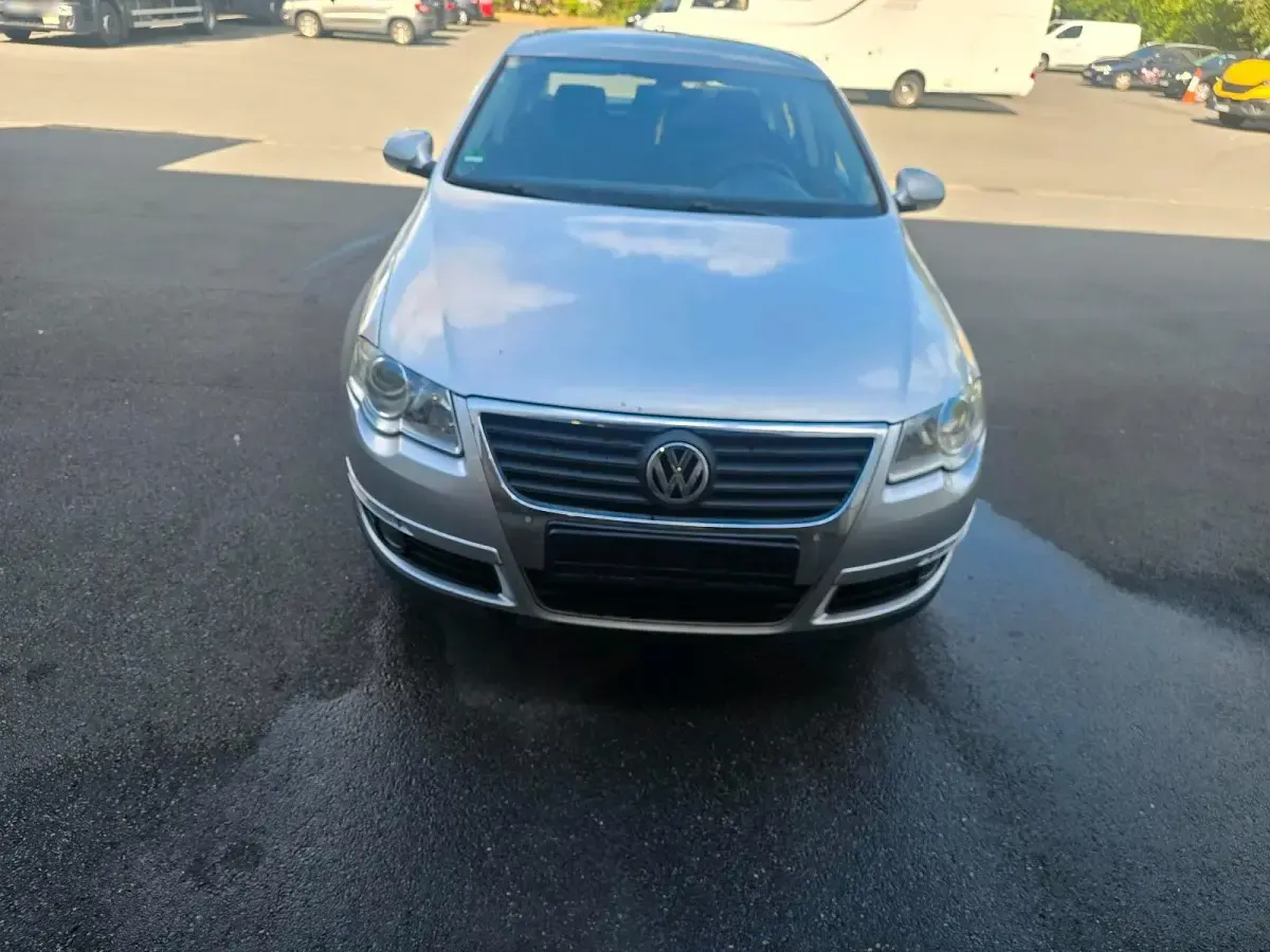 Gebraucht VW Passat 115 PS (84 kW) 2007 Limousine