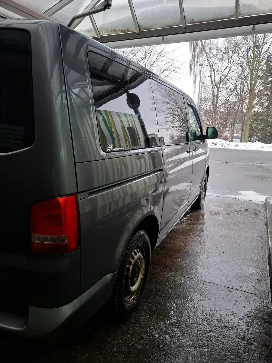 Gebraucht VW Caravelle 102 PS (75 kW) 2012 Grau Van