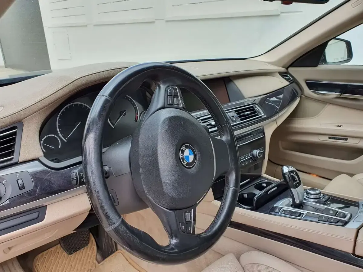 Gebraucht BMW 750L 408 PS (300 kW) 2009 Limousine