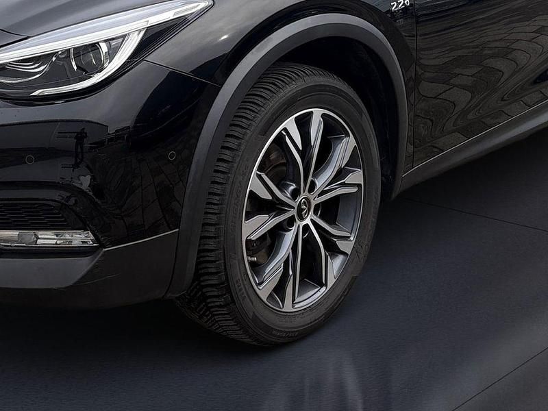 Gebraucht Infiniti QX30 170 PS (125 kW) 2017 Schwarz SUV