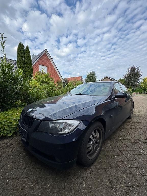 Usata BMW 320 170 CV (125 kW) 2008 Blu Berlina
